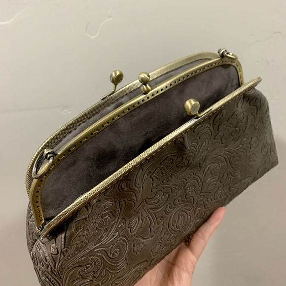 Handsewn Genuine Leather Floral Embossed Double Kiss-lock Clutch/Shoulder Bag - Picture 13 of 14